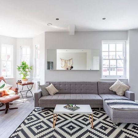 2 Bedroom Apartments With Sofa Bed In Southend Exteriér fotografie