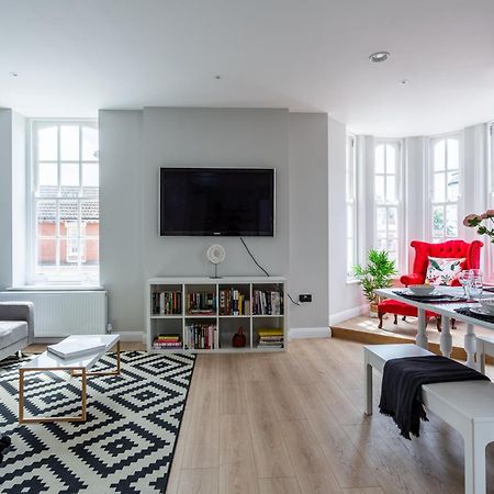 2 Bedroom Apartments With Sofa Bed In Southend Exteriér fotografie