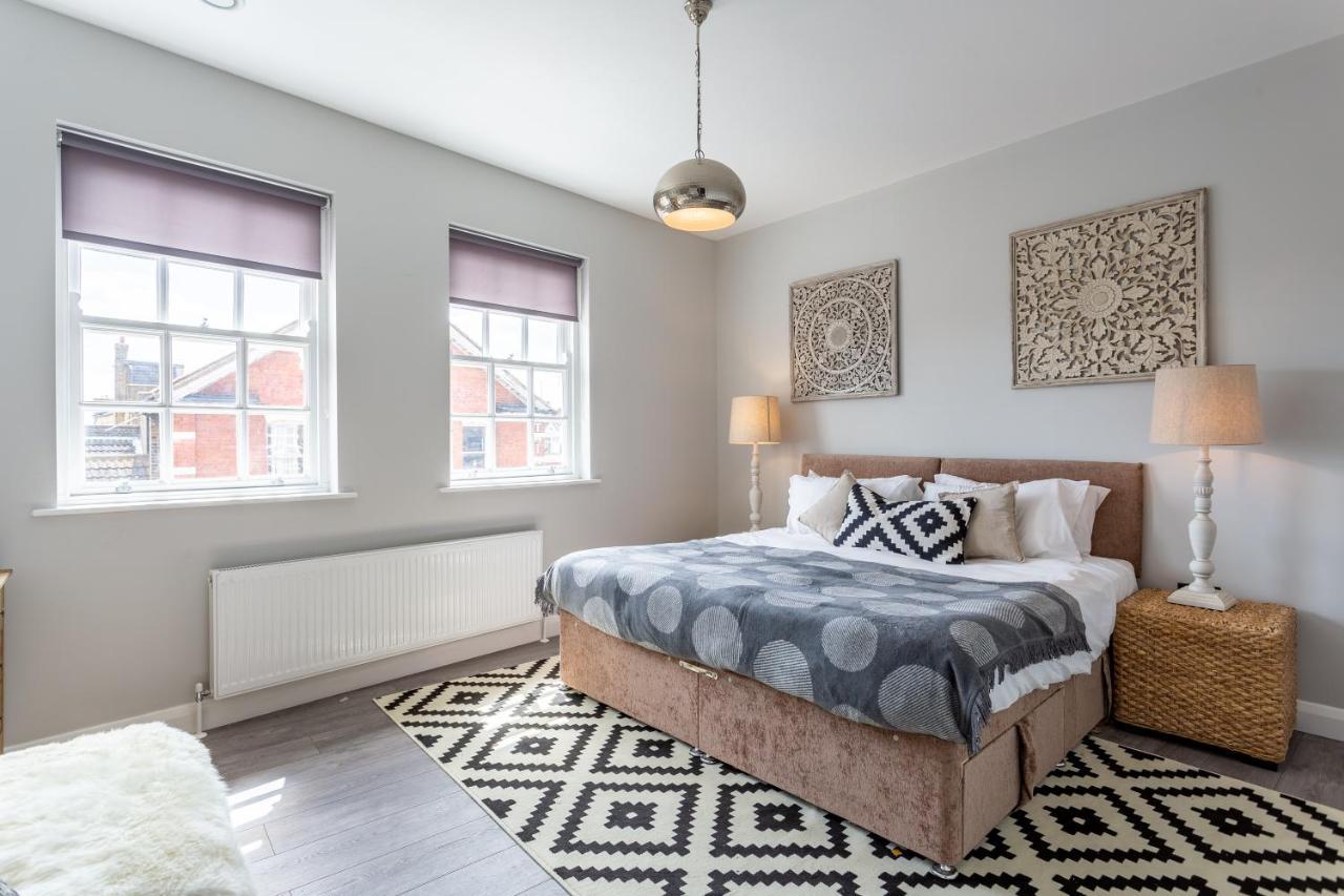 2 Bedroom Apartments With Sofa Bed In Southend Exteriér fotografie