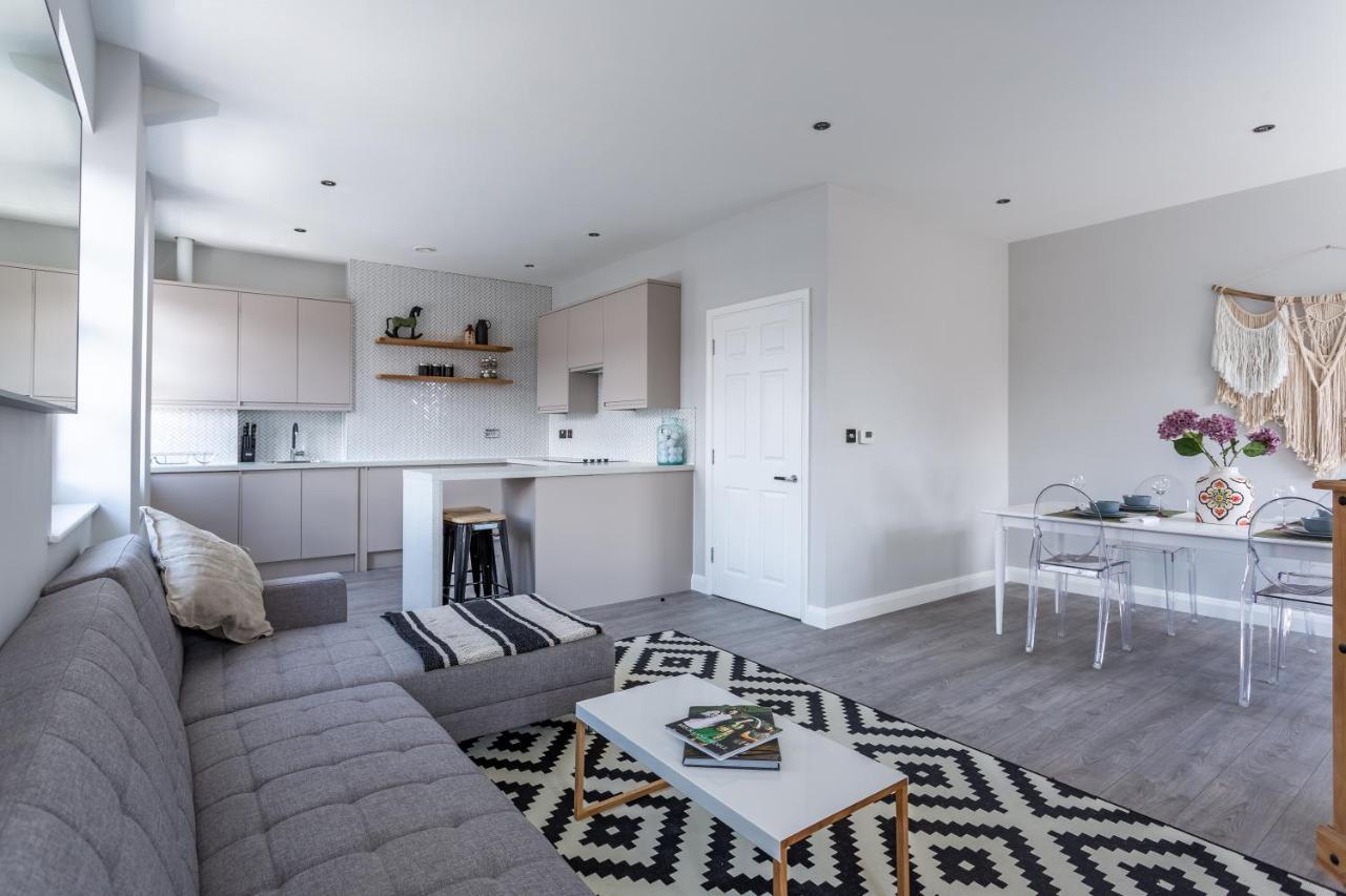 2 Bedroom Apartments With Sofa Bed In Southend Exteriér fotografie