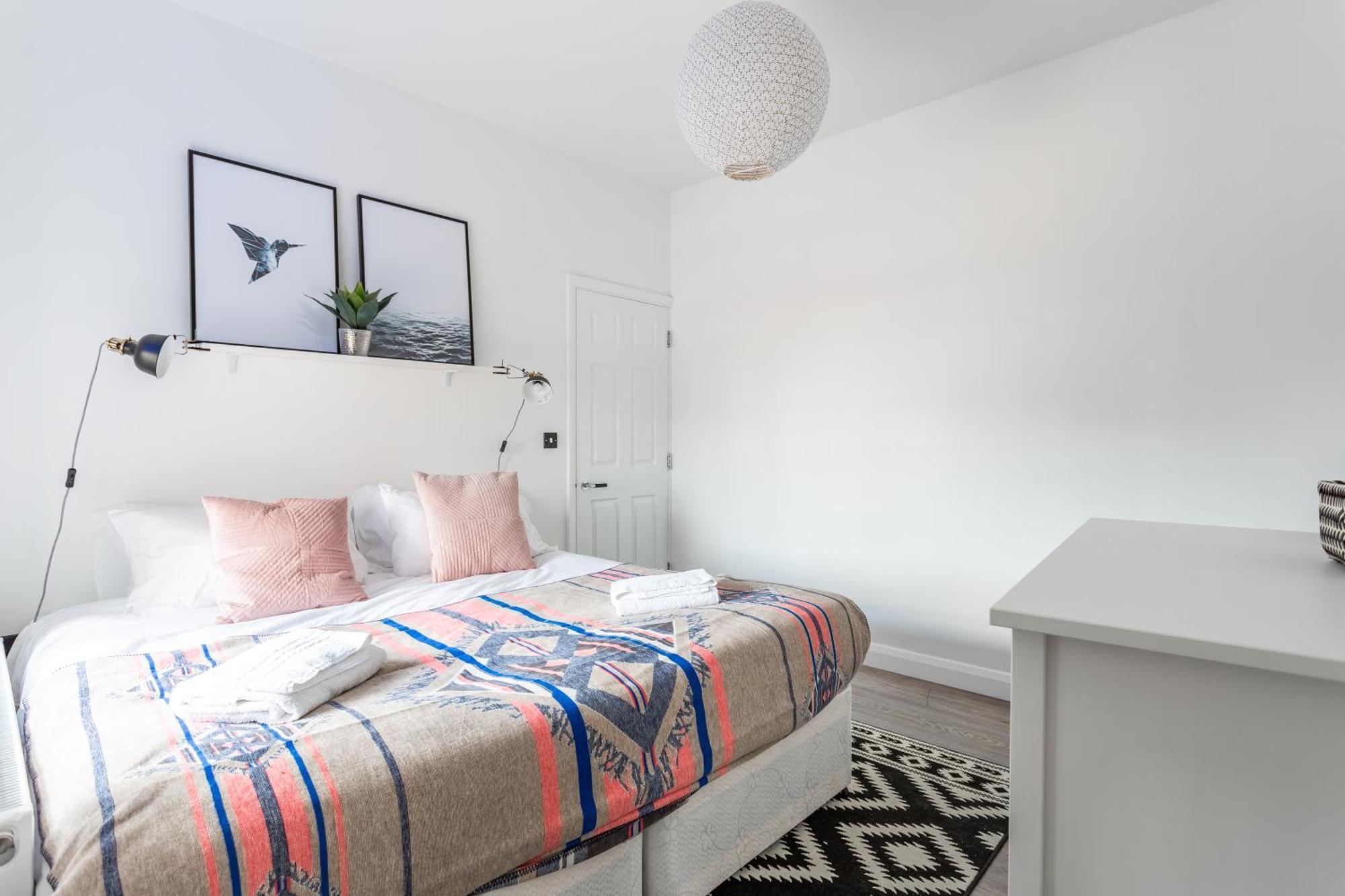 2 Bedroom Apartments With Sofa Bed In Southend Exteriér fotografie